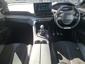 Used Peugeot 3008 2021 for sale - 76149976: Photo 2