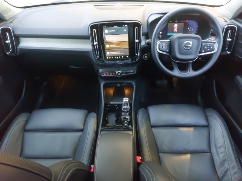 Used Volvo XC40 2024 for sale - 77717655: Photo 2