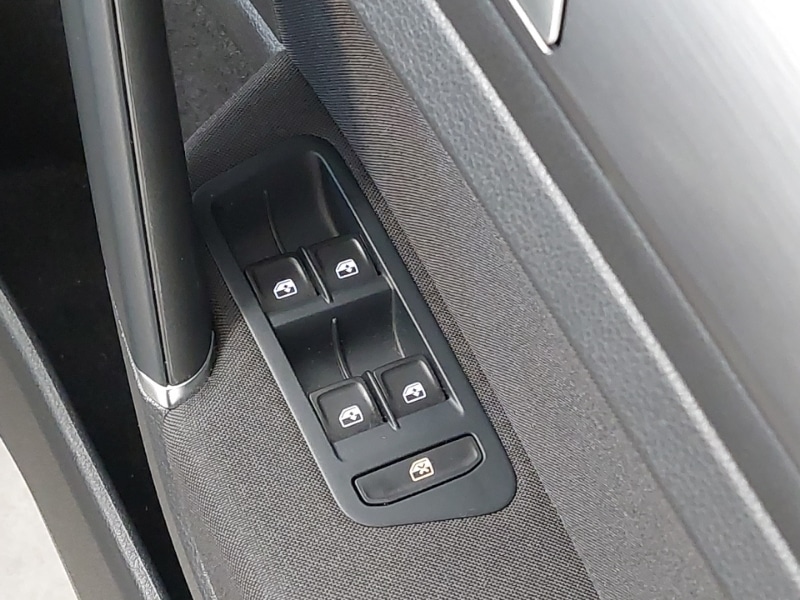 Used Volkswagen Golf 2020 for sale - 77817302: Photo 12