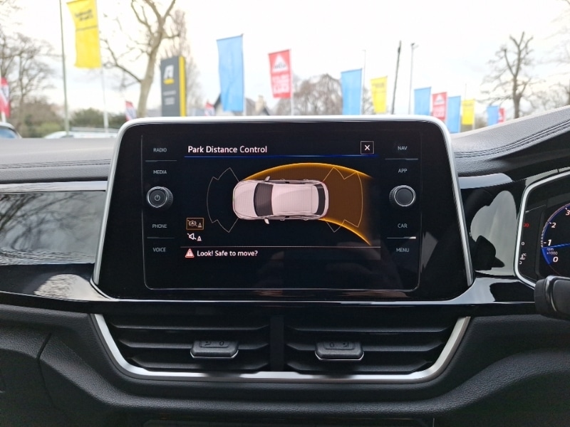 Used Volkswagen T-Roc 2025 for sale - 77365690: Photo 11