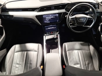 Used Audi e-tron 2021 for sale - 77035238: Photo