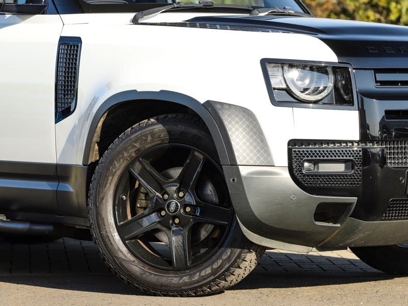 Used Land Rover Defender 2020 for sale - 77912047: Photo 9