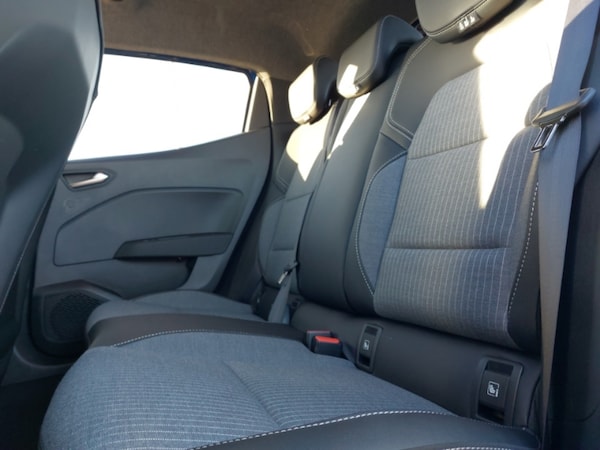 Used Renault Clio 2025 for sale - 76246375: Photo 6