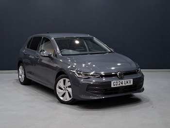 Used Volkswagen Golf 2024 for sale - 77035446: Photo