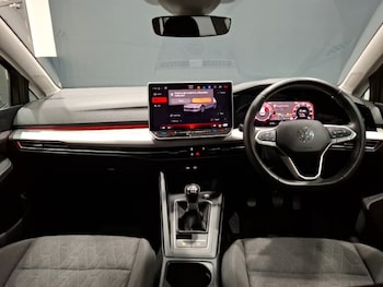 Used Volkswagen Golf 2024 for sale - 77035446: Photo