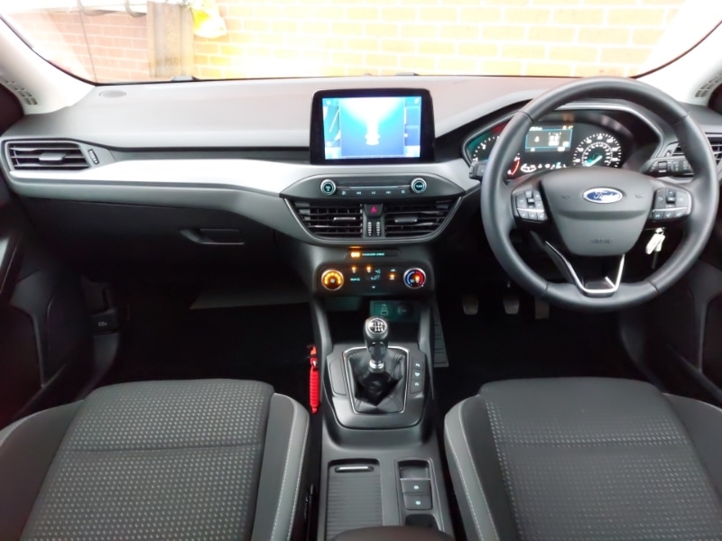 Used Ford Focus 2022 for sale - 77240845: Photo 2