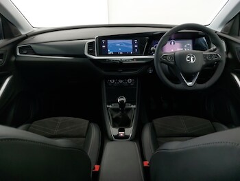 Used Vauxhall Grandland 2024 for sale - 77556623: Photo