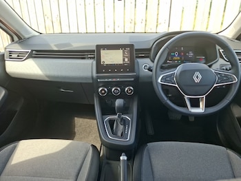 Used Renault Clio 2025 for sale - 79505375: Photo