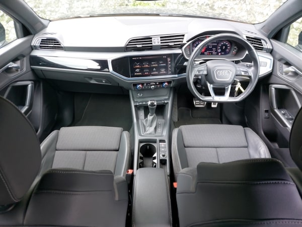 Used Audi Q3 2021 for sale - 76194937: Photo 2
