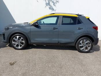 Used Kia Stonic 2023 for sale - 79690966: Photo