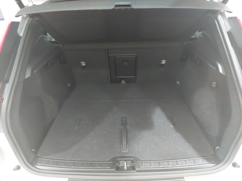 Used Volvo XC40 2024 for sale - 77184723: Photo 8