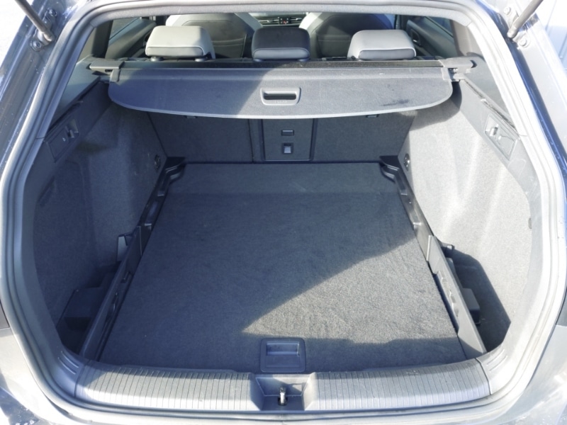 Used Volkswagen Golf 2023 for sale - 76629590: Photo 8