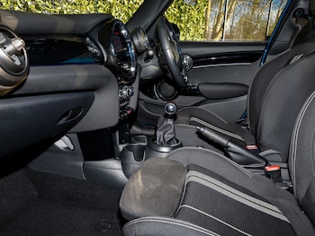 Used MINI Hatch 2022 for sale - 76823144: Photo