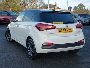 Used Hyundai i20 2020 for sale - 77353053: Photo