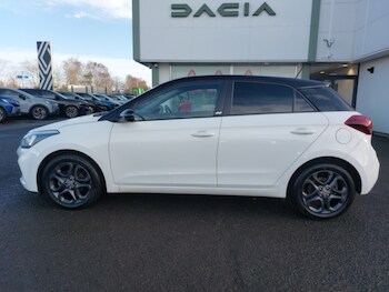 Used Hyundai i20 2020 for sale - 77353053: Photo