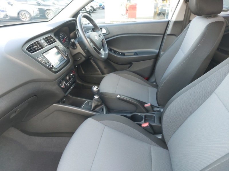 Used Hyundai i20 2020 for sale - 77353053: Photo 5