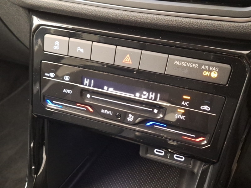 Used Volkswagen T-Cross 2024 for sale - 77190033: Photo 10