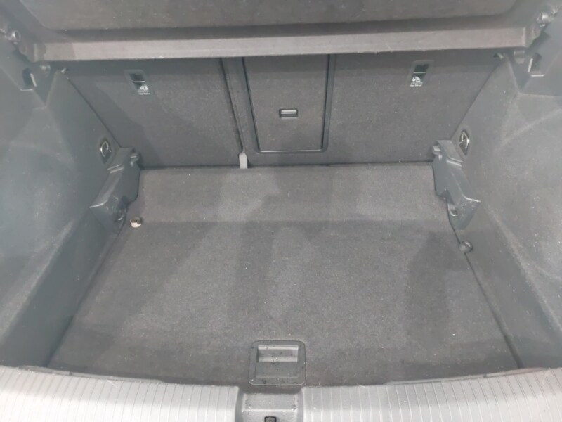 Used Volkswagen T-Roc 2022 for sale - 76861337: Photo 8