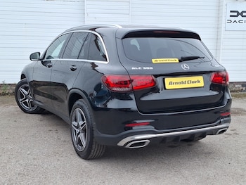 Used Mercedes-Benz GLC 2022 for sale - 77674569: Photo