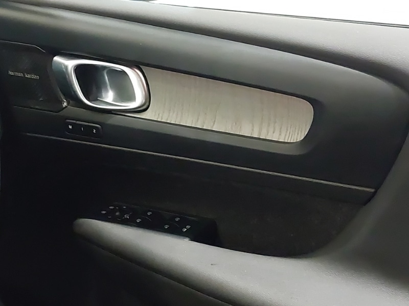 Used Volvo XC40 2024 for sale - 77777977: Photo 10