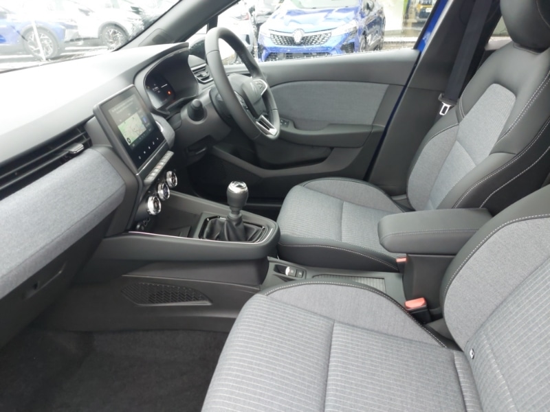 Used Renault Clio 2025 for sale - 77150921: Photo 5