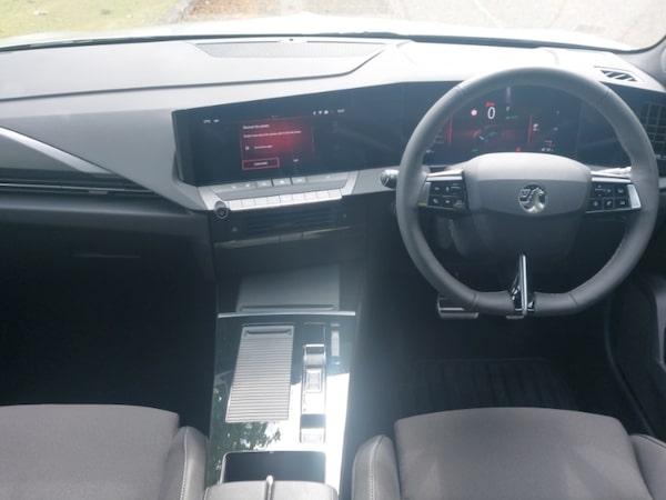 Used Vauxhall Astra 2024 for sale - 76254391: Photo 2