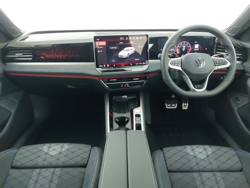 Used Volkswagen Passat 2024 for sale - 77032109: Photo 4