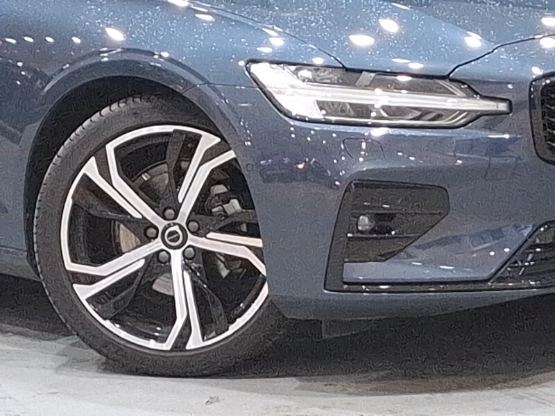 Used Volvo V60 2025 for sale - 77924361: Photo 9