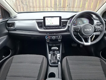 Used Kia Stonic 2024 for sale - 79447164: Photo