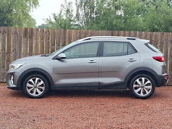 Used Kia Stonic 2024 for sale - 79447164: Photo
