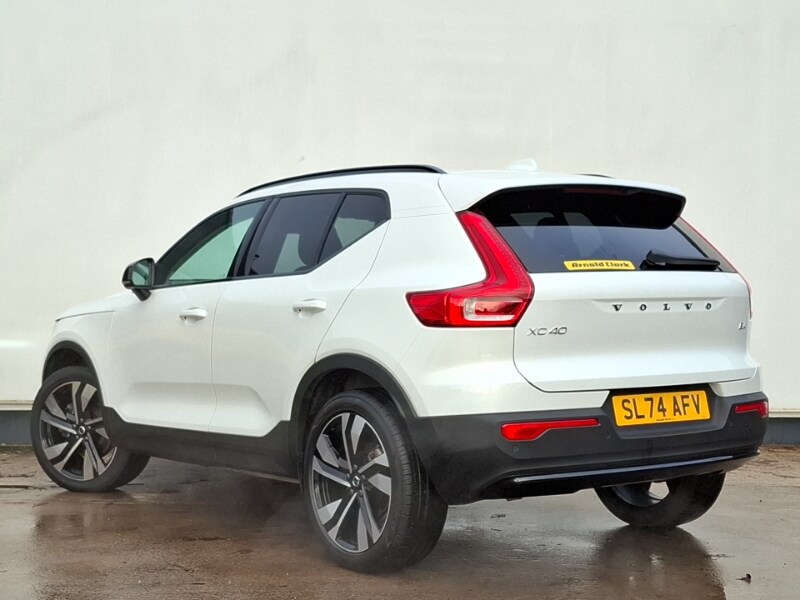 Used Volvo XC40 2024 for sale - 76544068: Photo 3