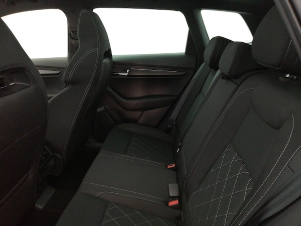 Used Skoda Karoq 2024 for sale - 76169332: Photo 6