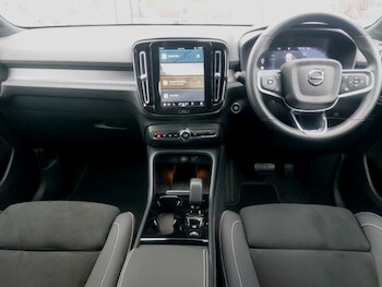 Used Volvo XC40 2024 for sale - 77509423: Photo