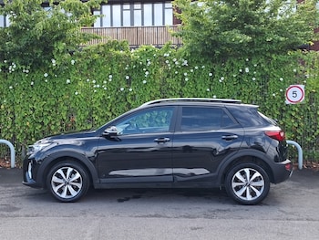 Used Kia Stonic 2024 for sale - 79525339: Photo