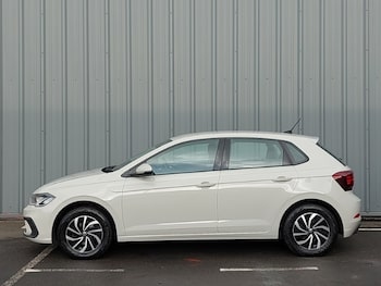 Used Volkswagen Polo 2023 for sale - 76849177: Photo