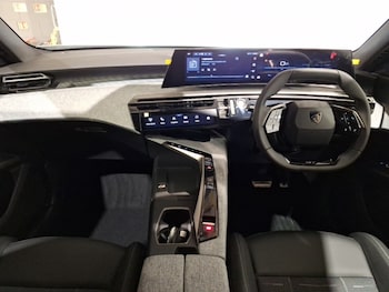Used Peugeot 3008 2025 for sale - 76254100: Photo 2