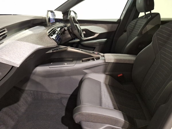Used Peugeot 3008 2025 for sale - 76254100: Photo 5