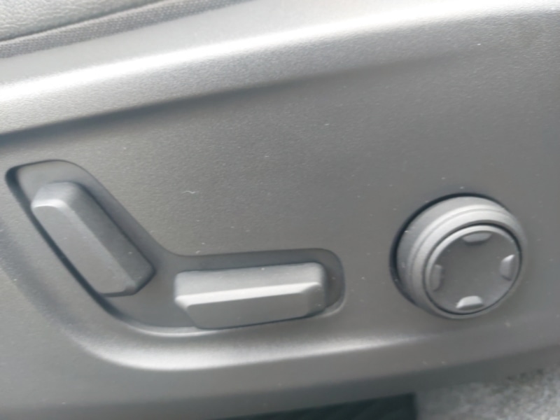 Used Volvo XC40 2024 for sale - 77875312: Photo 12