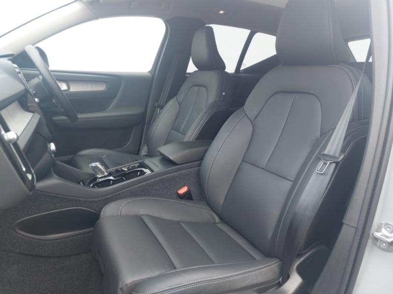 Used Volvo XC40 2024 for sale - 77353392: Photo 5