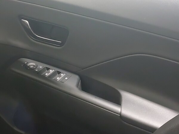 Used Hyundai KONA 2025 for sale - 76265164: Photo 10