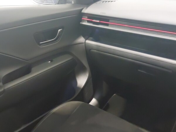 Used Hyundai KONA 2025 for sale - 76265164: Photo 11