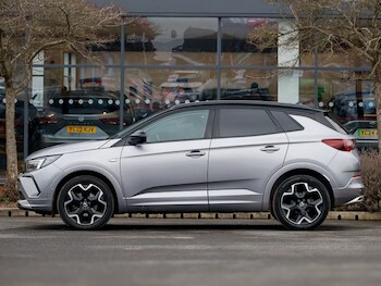 Used Vauxhall Grandland 2023 for sale - 77353340: Photo