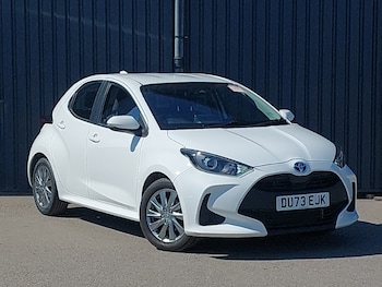 Used Toyota Yaris 2023 for sale - 78550452: Photo