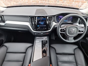 Used Volvo XC60 2023 for sale - 75860522: Photo