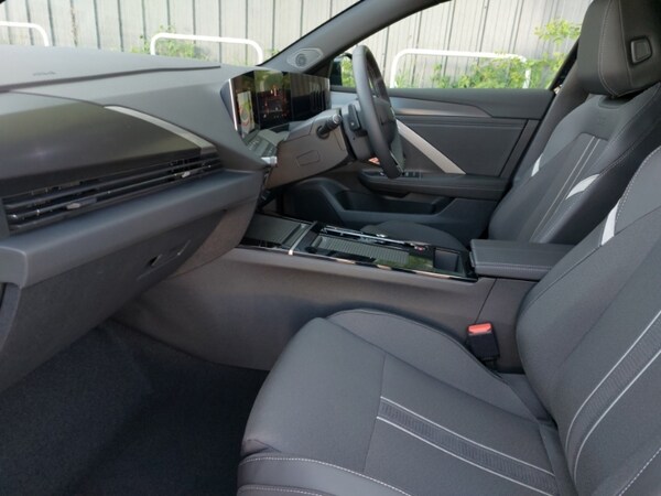 Used Vauxhall Astra 2025 for sale - 76212547: Photo 5