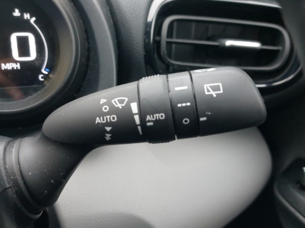Used Toyota Yaris Cross 2022 for sale - 76225724: Photo 12