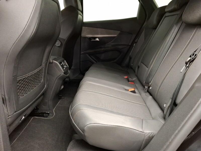 Used Peugeot 3008 2023 for sale - 77035594: Photo 6