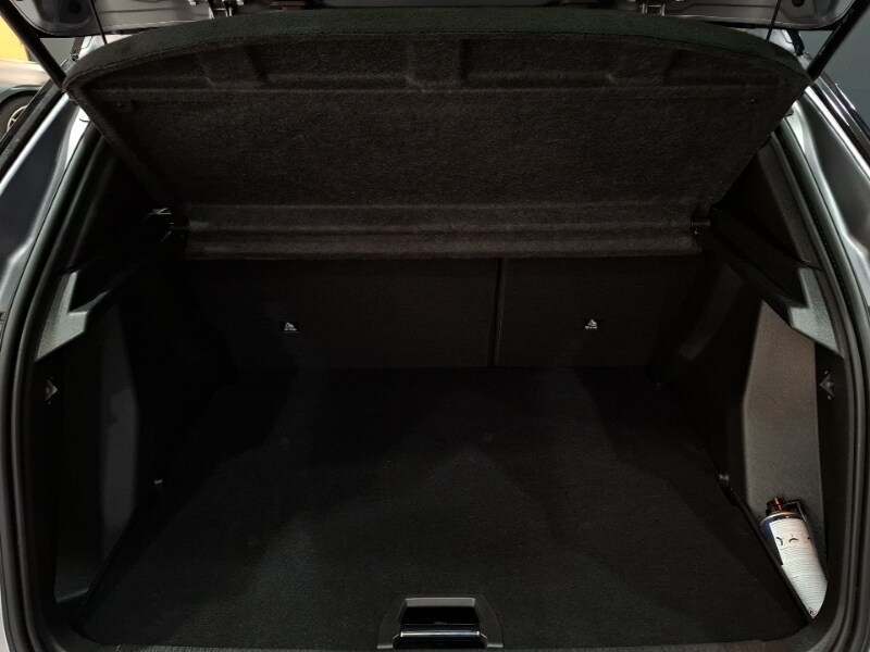 Used Peugeot 2008 2023 for sale - 76778612: Photo 8