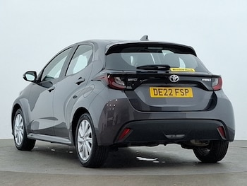 Used Toyota Yaris 2022 for sale - 79364004: Photo