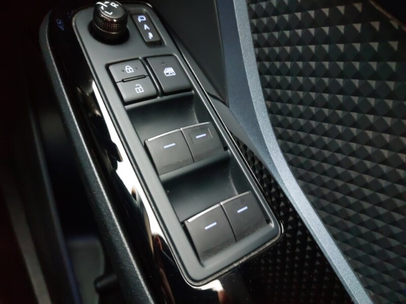 Used Toyota C-HR 2020 for sale - 77573504: Photo 12